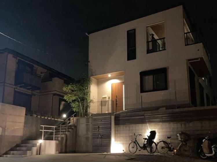 Roopt Collective House