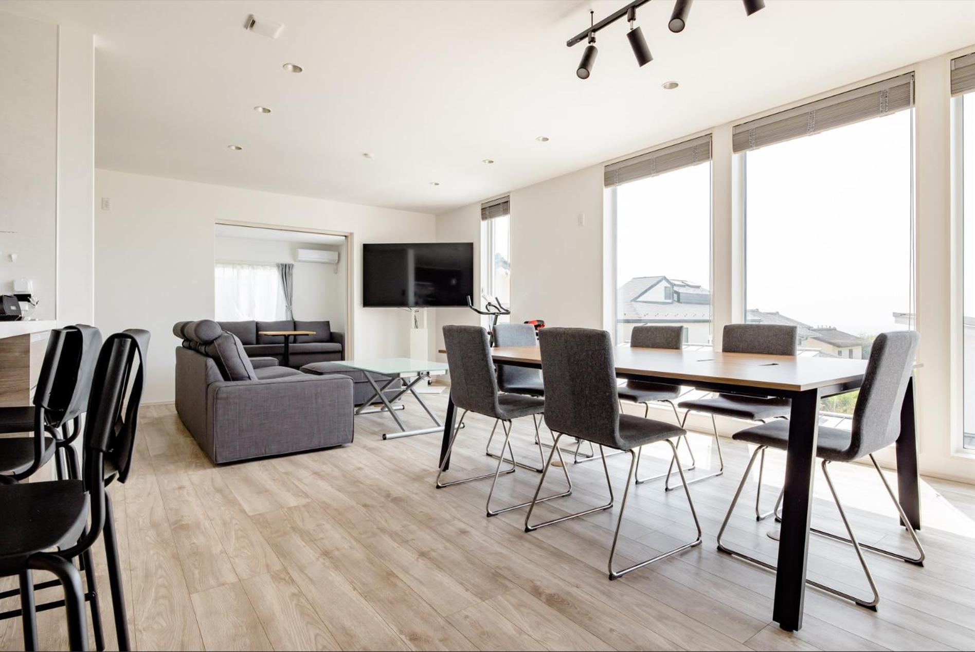 Roopt Collective House *